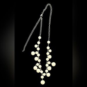 Elegant Pearl Drop Necklace